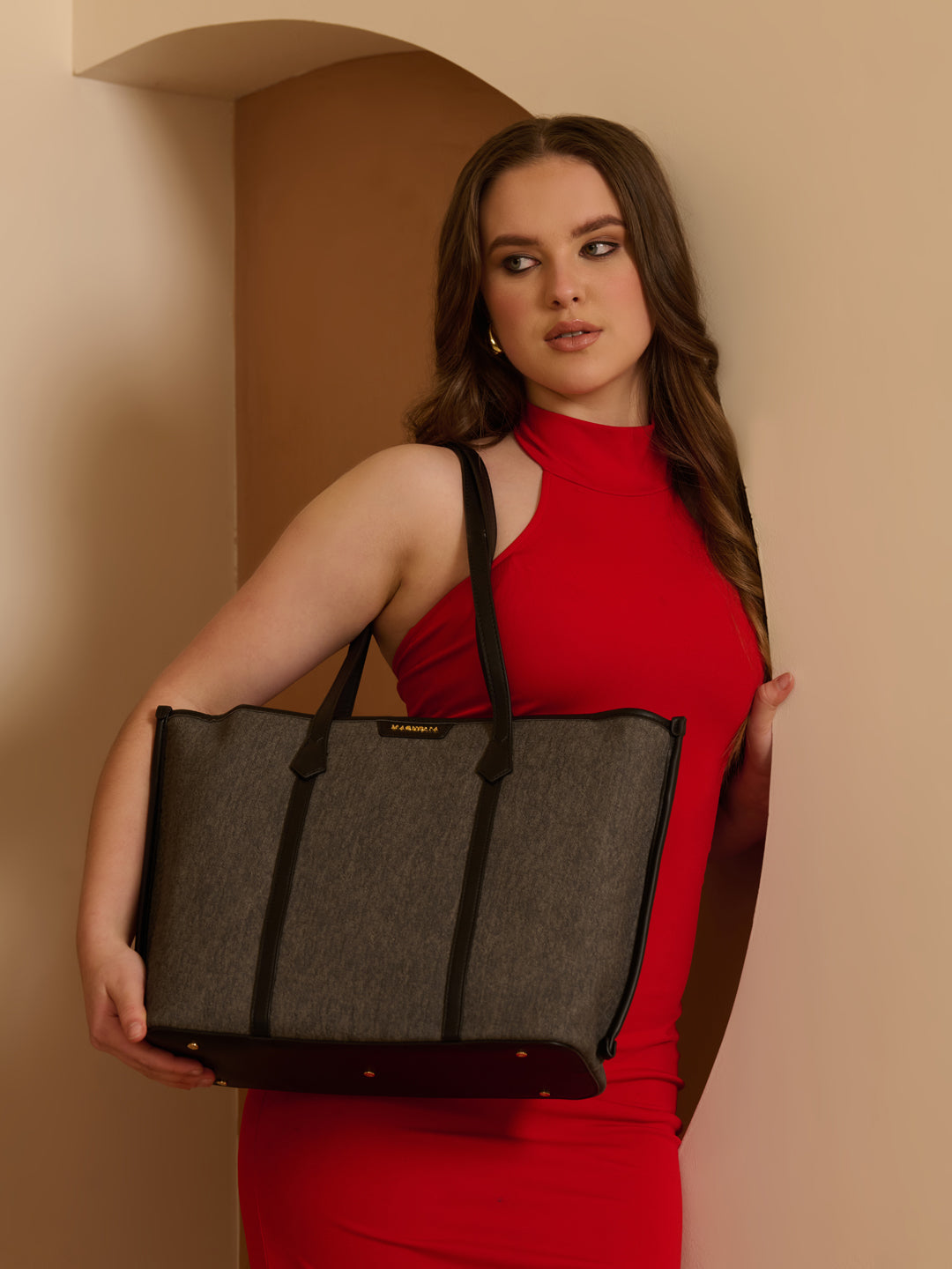 Magnolia Tote Bag – Stylish & Spacious Handbag with PU Leather Straps