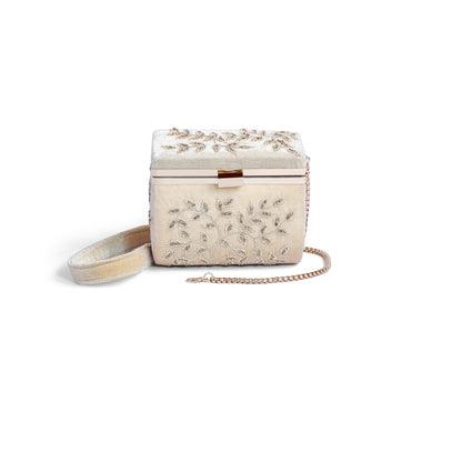 Magnolia Off white Velvet Embroidery Women Clutch